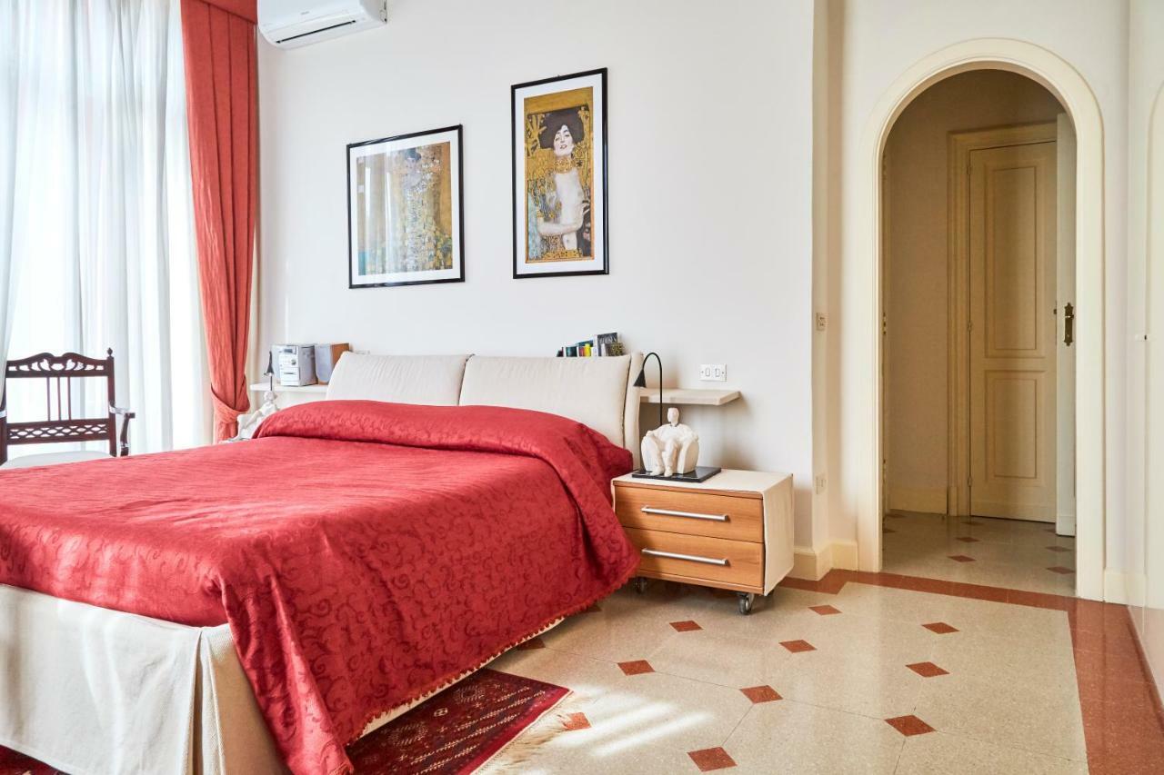 Suite Klimt P.Zza Amedeo Neapol Exteriér fotografie