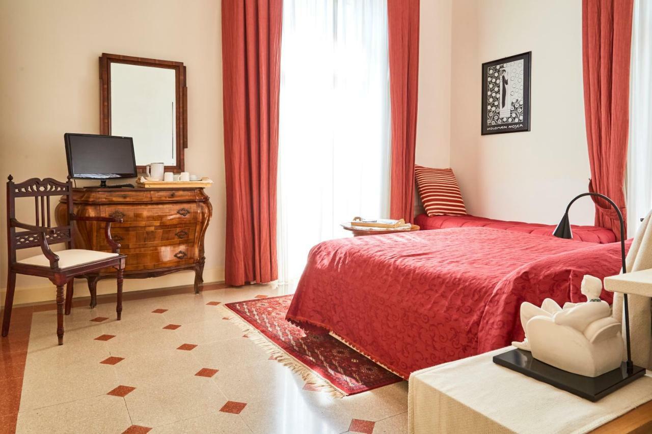 Suite Klimt P.Zza Amedeo Neapol Exteriér fotografie